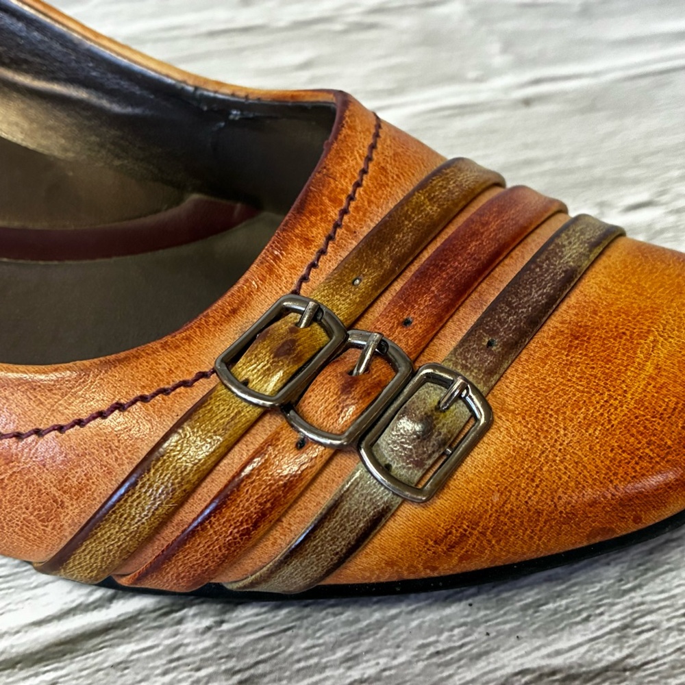 Tradition Rosie Distressed Whisky Slip On Shoes - Picture 6 of 16
